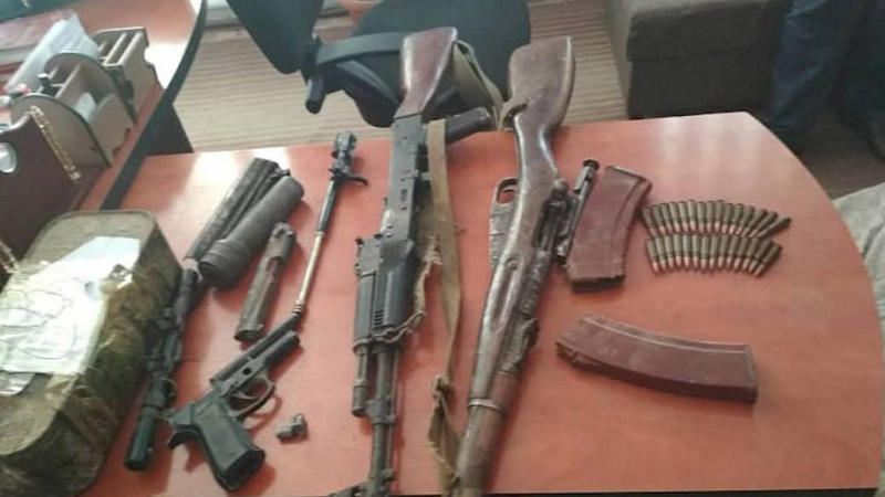 Saatlı sakinindən silah-sursat götürüldü