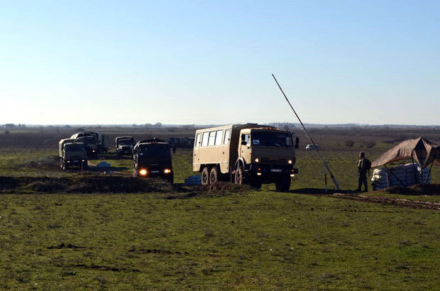 Azərbaycan ordusu təlimlərə başladı - FOTO