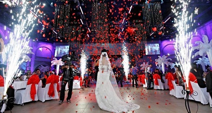 Bakıda film kimi olay: Bəy toy günü başqa qıza qoşulub, ölkədən qaçdı