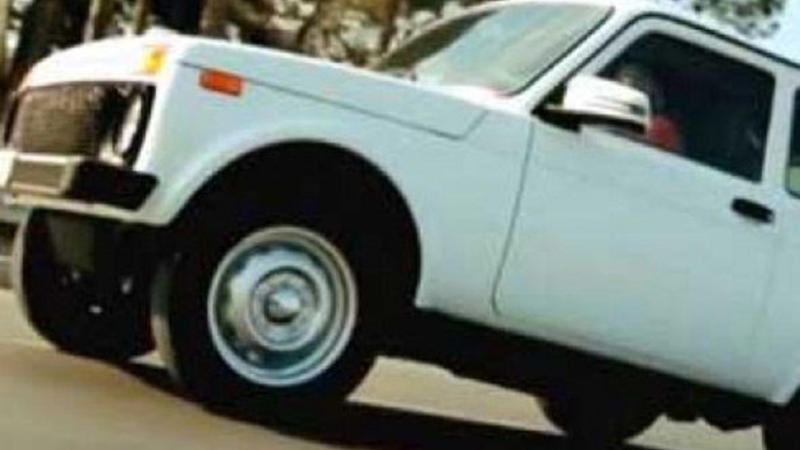 Bakının mərkəzindən qaçırılan maşın bağ evinin həyətində tapıldı