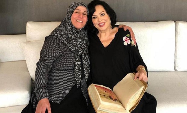 Türkan Şoray pərəstişkarının 57 illik arzusunu yerinə yetirdi — FOTO / VİDEO