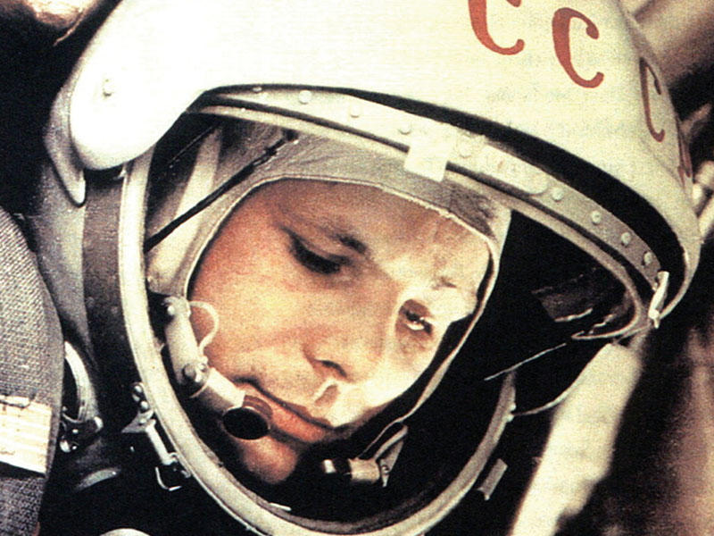 Qaqarinin qələmi və avtoqrafı Fransada hərraca çıxarıldı