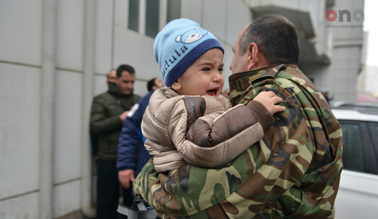 Bakıda məşhur “Qoşa Park” yanır, içəridə sakinlər var	 Bakıda məşhur “Qoşa Park” yanır, içəridə sakinlər var  Bakıda məşhur “Qoşa Park” yanır, içəridə sakinlər var