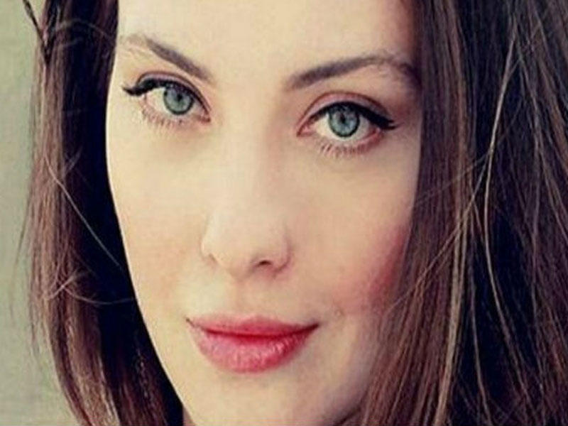 Arzu Yanardağ yeni sevgilisi ilə - FOTO