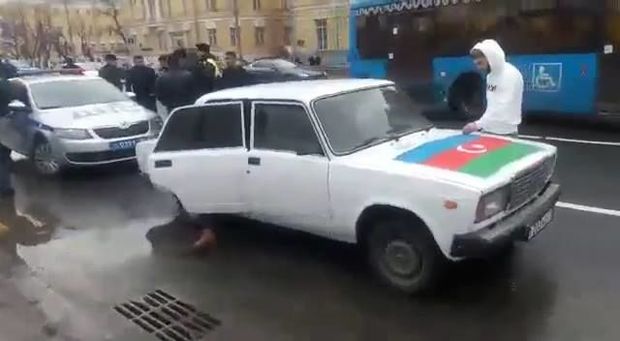 Moskvada Xocalını yad edən azərbaycanlılar saxlanıldı - VİDEO