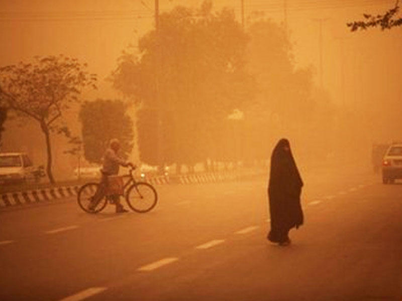 Qum qasırğası 25 nəfəri xəstəxanalıq etdi - İranda