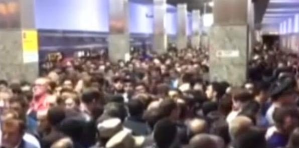 Metrodakı sıxlığı necə aradan qaldırmaq olar? - VİDEO