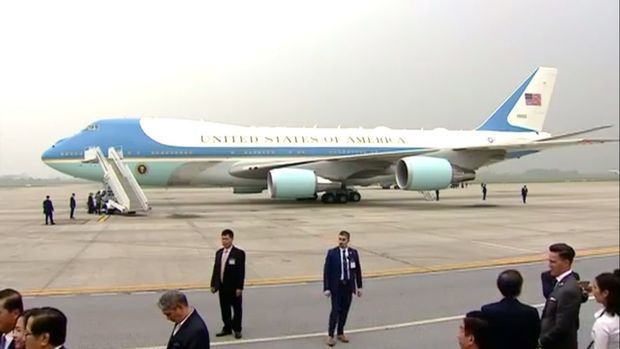 Trampın təyyarəsində nasazlıq - VİDEO