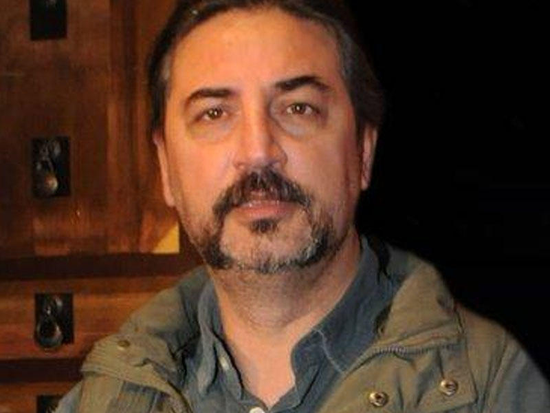 Məşhur müğənnidən çılpaq fotosunu tənqid edənlərə ŞOK SÖZLƏR: