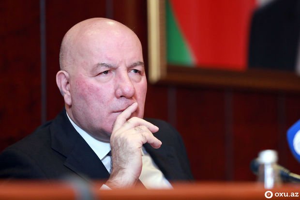 Elman Rüstəmov: Banklara kütləvi axın olacaq