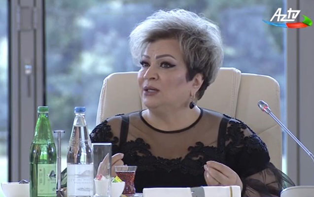 “Maaşlarımız azdır...” - Afaq Bəşirqızıdan prezidentə müraciət (VİDEO)