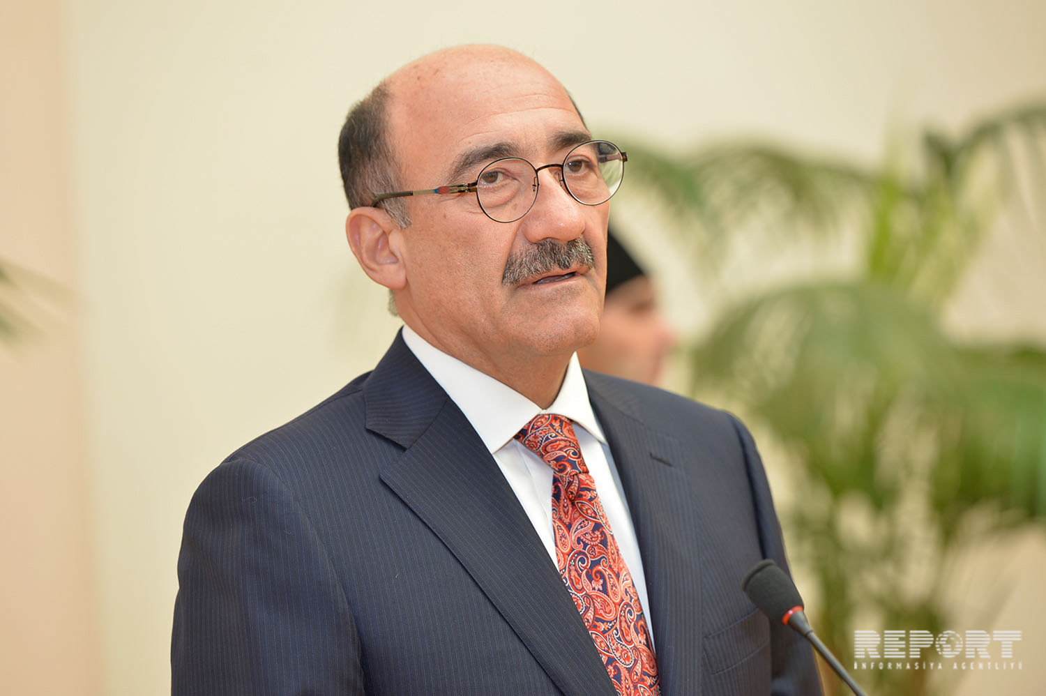 Министр Абульфас Гараев отчитается о ходе выполнения поручений президента