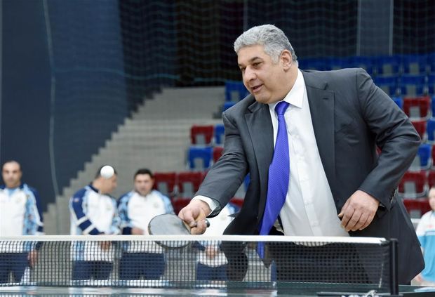 Azərbaycanlı nazirlər stolüstü tennis oynadılar - FOTO