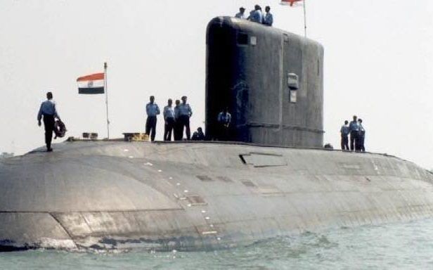 Pakistan ordusu Hindistanın sualtı hücumunun qarşısını aldı - VİDEO