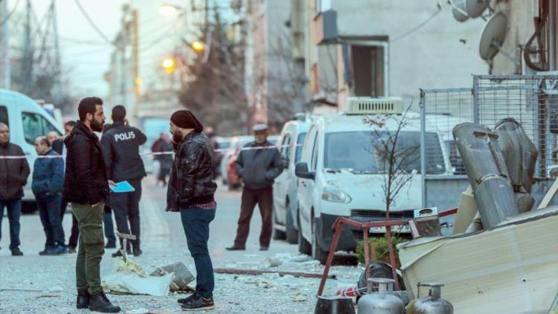 SON DƏQİQƏ! Restoranda GÜCLÜ PARTLAYIŞ - FOTO