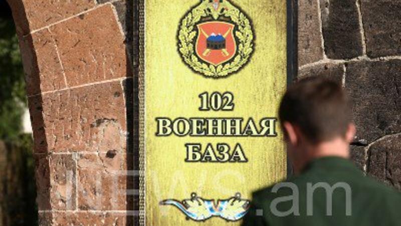 Ermənistanda Rusiya hərbçisi bıçaqlandı