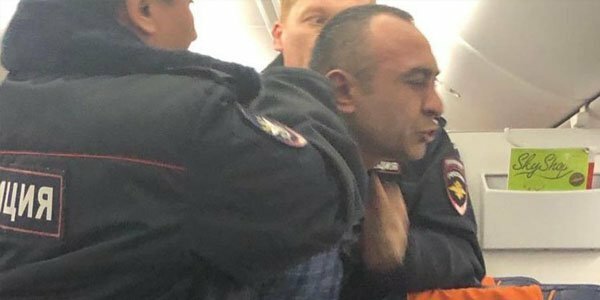 Sərxoş azərbaycanlı təyyarədə çətin anlar yaşatdı - FOTO