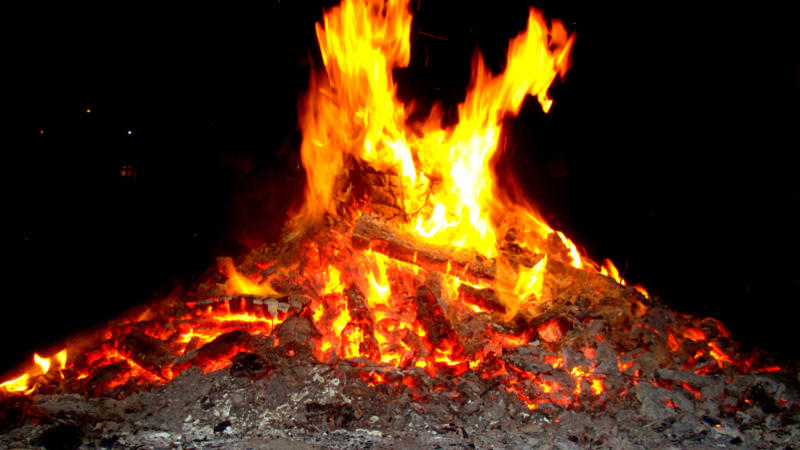 Yel çərşənbəsində qalanan Novruz tonqallarında 9 nəfər yandı