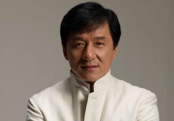 СМИ: Джеки Чан призвал актеров бороться с бедностью в Китае