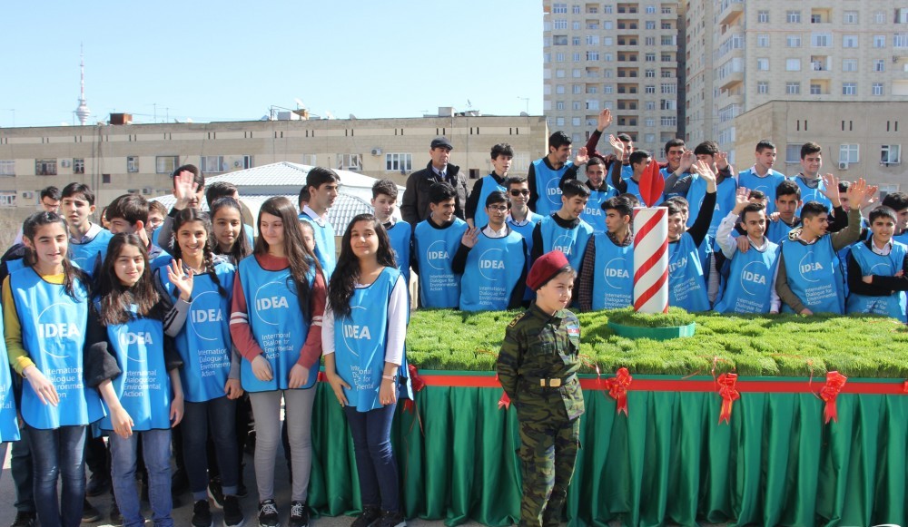 Səbaildə “Bizim həyət” layihəsi çərçivəsində abadlaşdırılmış  həyətin açılışı olub