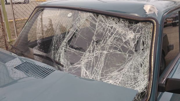 Gəncədə maşın iki piyadanı vurdu: ölən var - FOTO