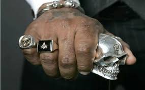 Rusiyada “qanuni oğru”lara verilən cəzalar sərtləşdirildi - YENİ QANUN