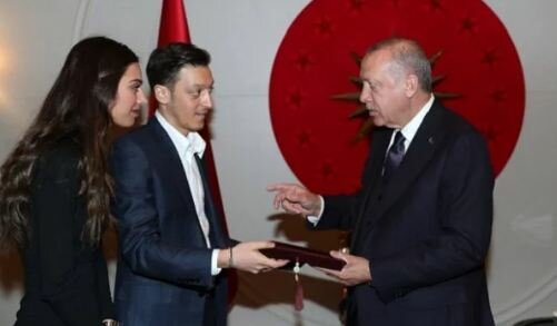 Məsut Özil Ərdoğanı toyuna çağırdı