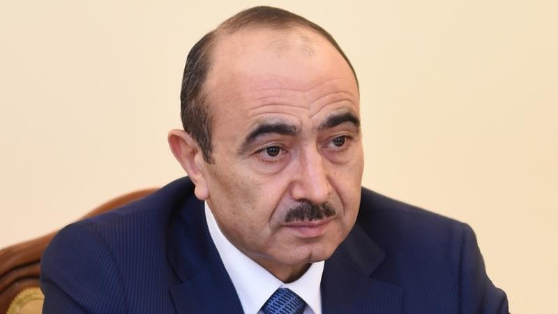 Əli Həsənov: Bob Vudvardın kitabında yayılan məlumat yalan və saxtadır