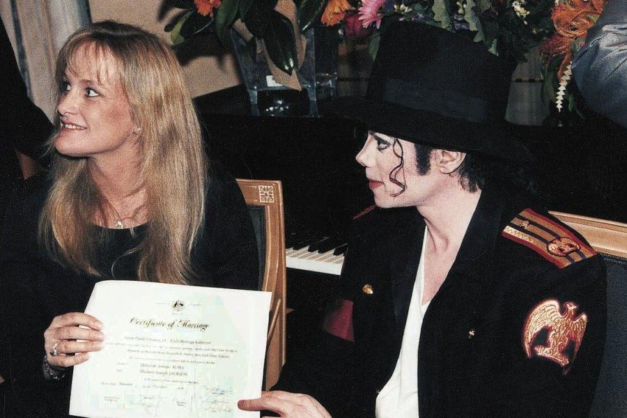 Maykl Ceksonun arvadı heç vaxt intim münasibətdə olmadıqlarını açıqlayıb - FOTO