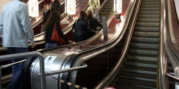 Bakı metrosunun çıxışında ilginc xəbərdarlıq: 