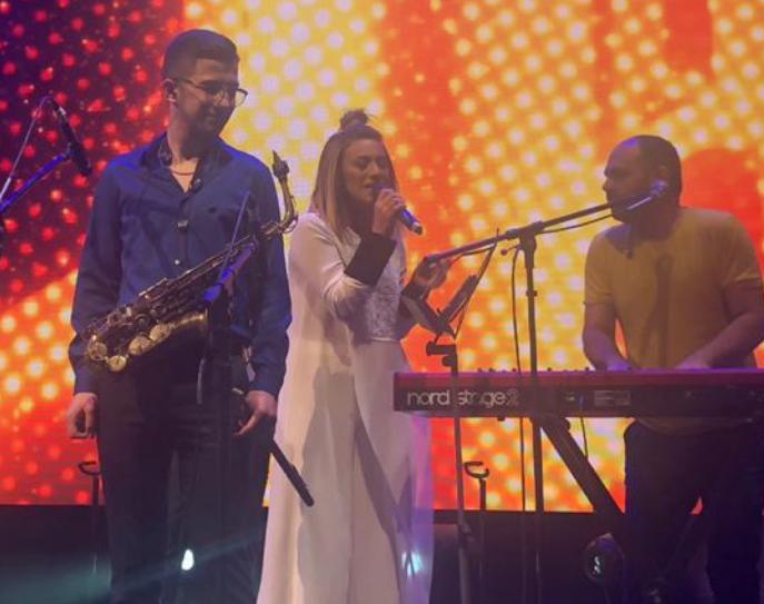Röyanın Dubay konsertində yaşananlar - Video