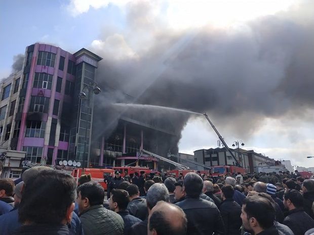 Yanğında FHN əməkdaşı xəsarət aldı