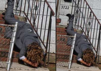 Azərbaycanlı qadın müğənni restoranın pilləkənindən başı üstə yıxıldı - FOTO