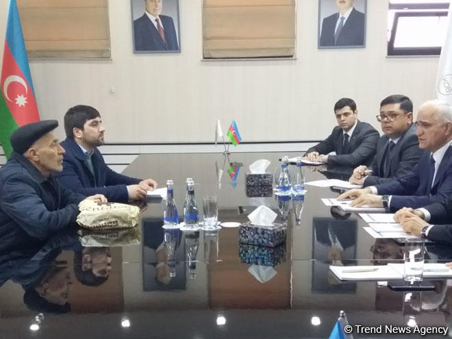 От пострадавших из-за пожара в Баку предпринимателей не будет в первое время требоваться плата за аренду - министр