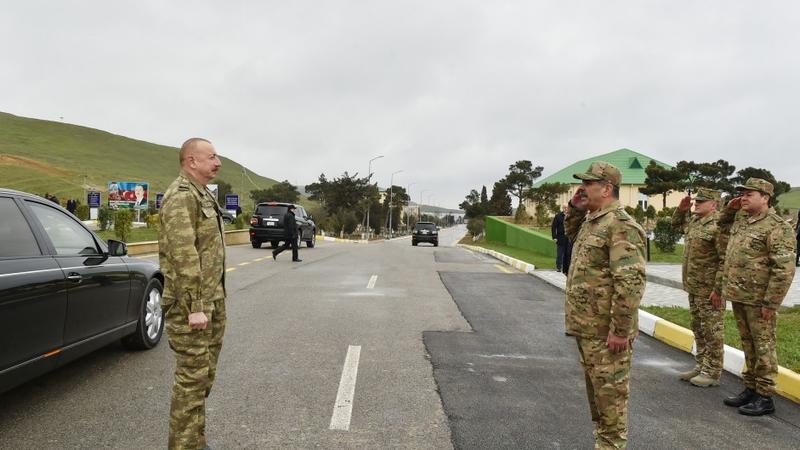 Prezident N saylı hərbi hissədə Xüsusi Təyinatlılarla görüşdü - FOTO (YENİLƏNDİ)