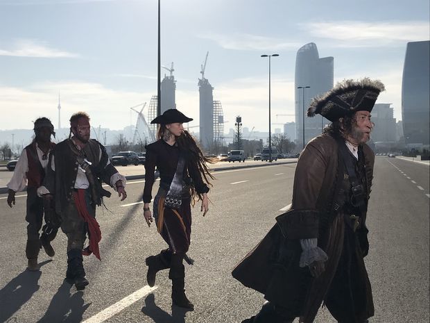 Bakıda peyda olan piratların sirri açıldı - VİDEO