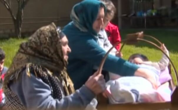 Körpələri şikəst edən səbəblər – VİDEO