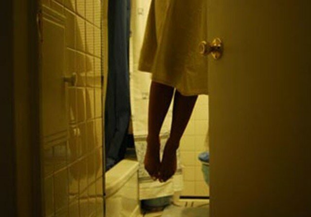 Bakıda tükürpədici olay: ana və qızının asılmış meyitləri tapıldı