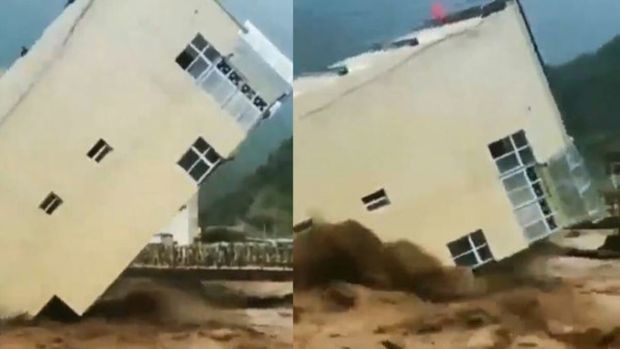 В Иране сель разрушил шестиэтажное здание - ВИДЕО