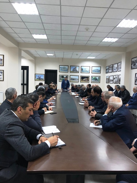 Nəsimi rayon İcra Hakimiyyətində müşavirə keçirilib