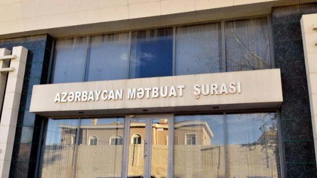 Mətbuat Şurası məktəblinin intiharı ilə bağlı KİV-ə daha bir müraciət edib