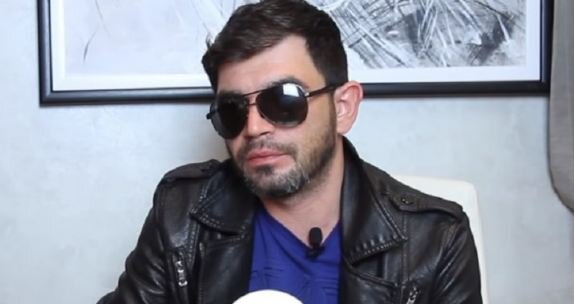 Elinanın atasından məktəb direktorunun ev dustaqlığı ilə bağlı qərarına AÇIQLAMA