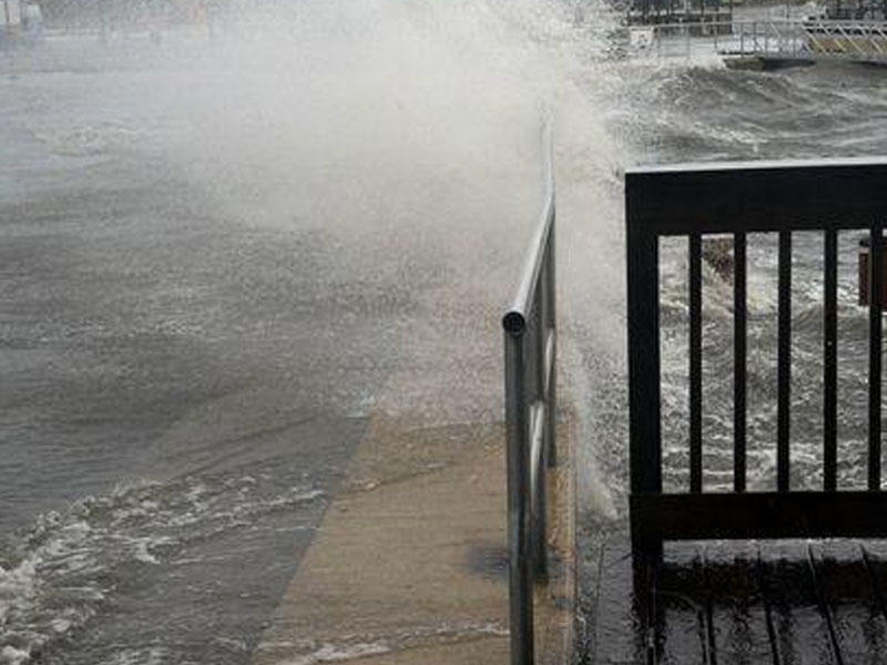 Hindistanda külək-yağış 31 nəfəri öldürdü