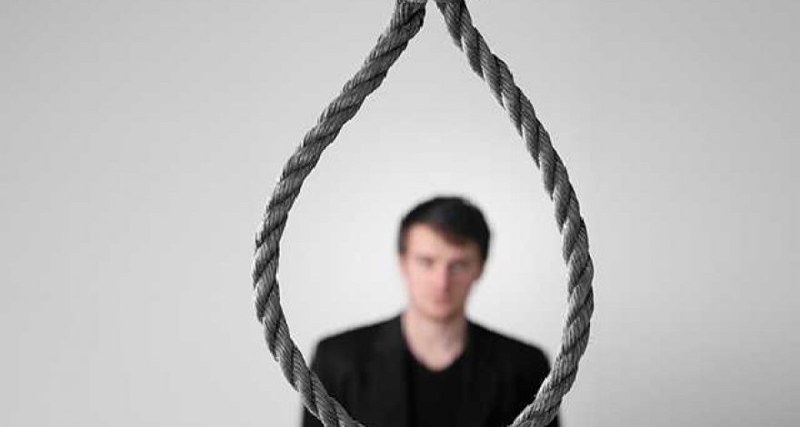 19-летний юноша повесился в магазине в Баку