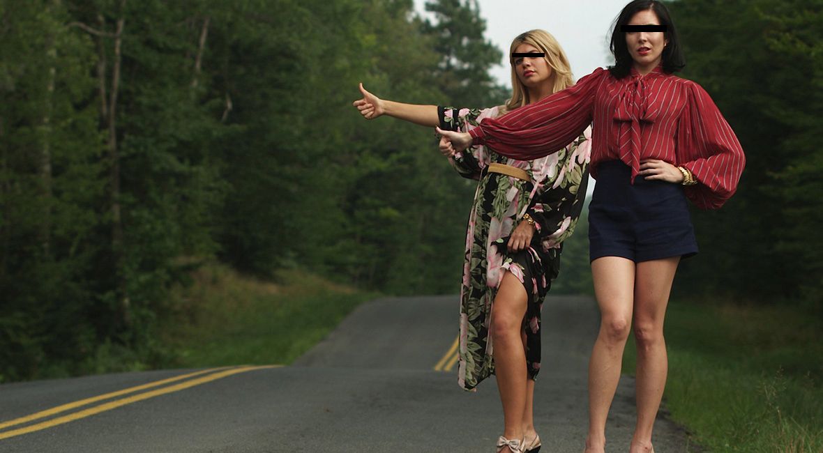 Əxlaqsız qadın Bakıda uşaqlarının başına oyun açdı