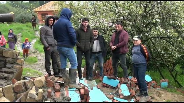 Astarada ev uçdu - VİDEO