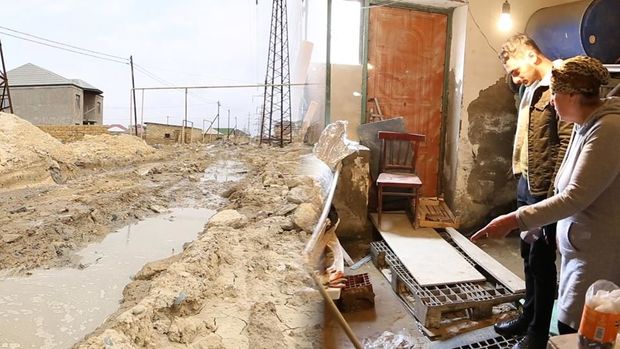 Binəqədidə vəziyyət: İcra nümayəndəsi “düzələcək” deyir, “Azərsu“ təkzib edir - VİDEO