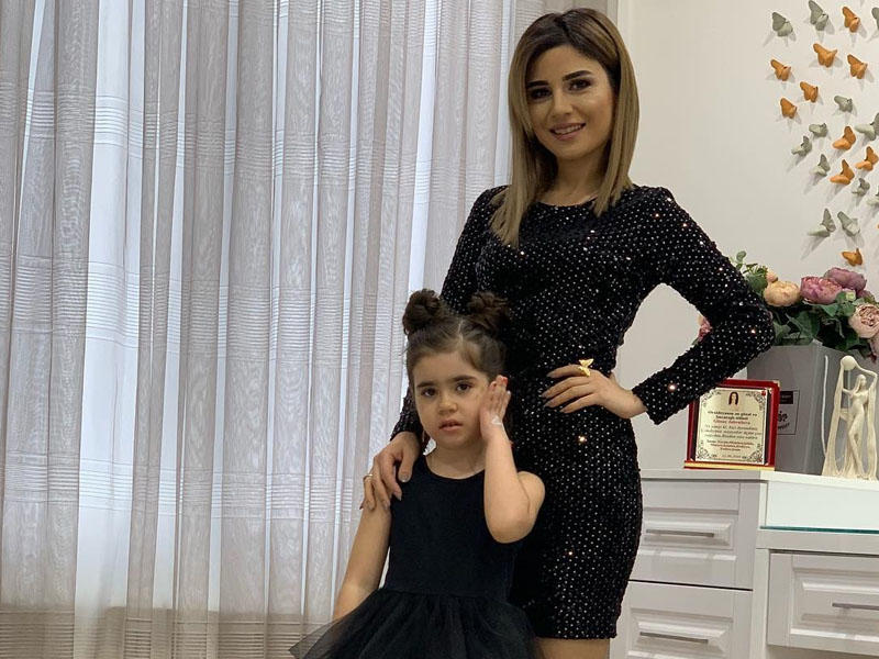 Günay qısa ətəkdə izləyicilərin diqqətini çəkdi - FOTO