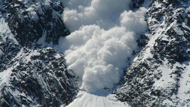 Qar uçqununa düşən əsgərin meyiti tapıldı