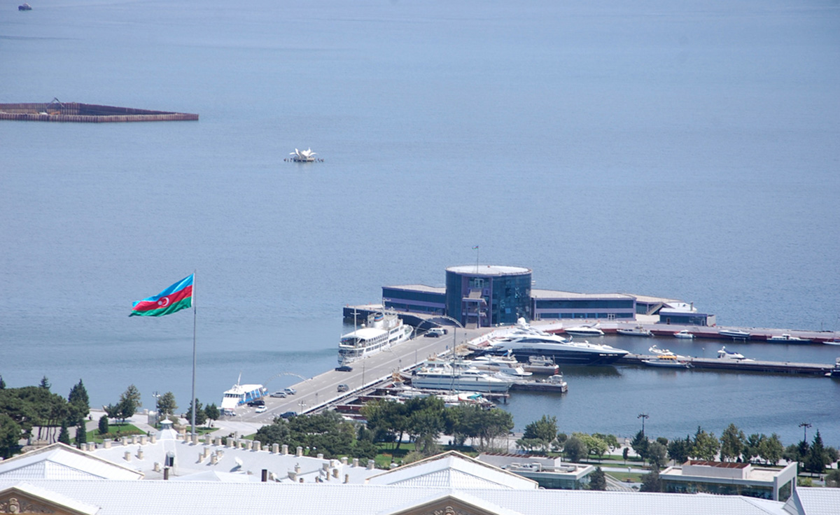 Завтра в Баку будет до 14 градусов тепла